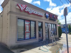 Before & After Pressure Washing in Huntington Station, NY (1)